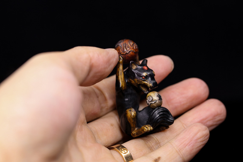 造物展示/gallery 红衣法师/red 哮天犬 根付(红衣法师)  作品发布