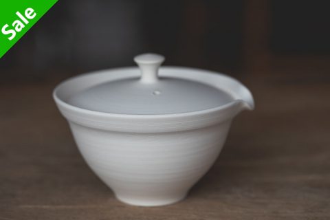 白泥素烧宝瓶 小（山本忠臣）