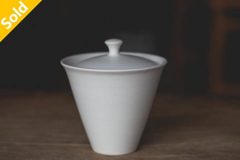 白泥白糖釉盖碗（山本忠臣）
