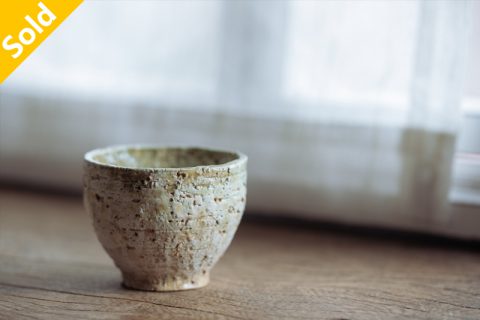 粗陶吹绿釉杯（侯伟童）