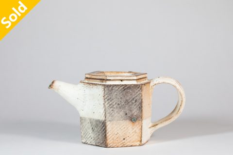 六角壶（菊地胜）N21A130