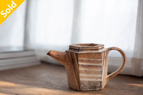 六角茶色壶（菊地胜）N22A302