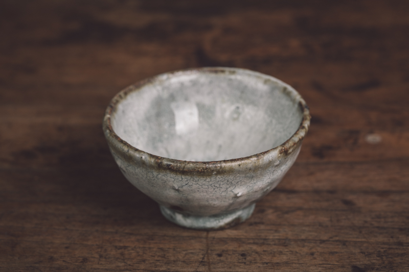 白釉酒吞 茶杯（八田亨）N23B012