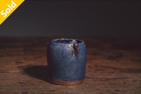 蛙和蝌蚪蓝釉杯（蛙庵）N23B059