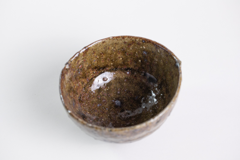 灰釉碗（四海大）N25B106