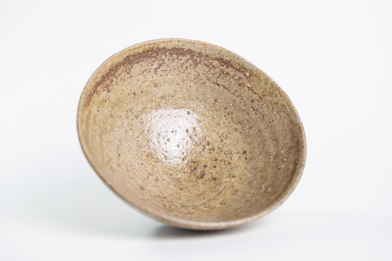 灰釉碗（四海大）N25B106