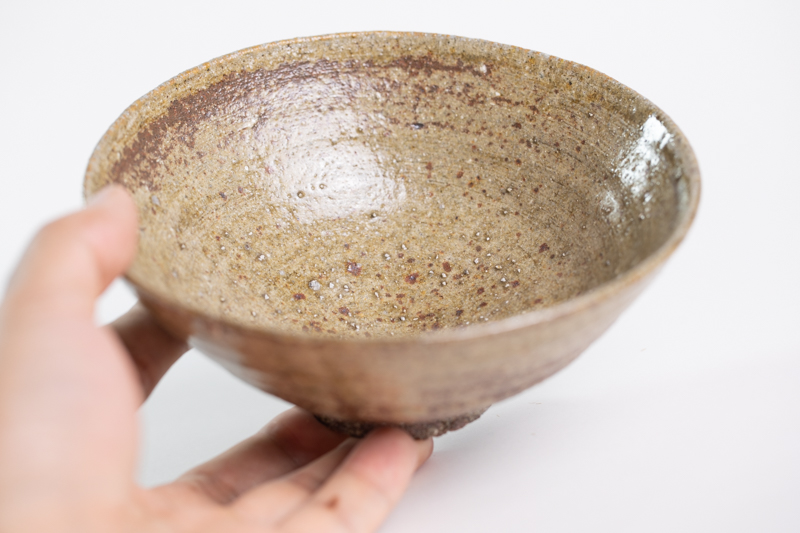 灰釉碗（四海大）N25B106