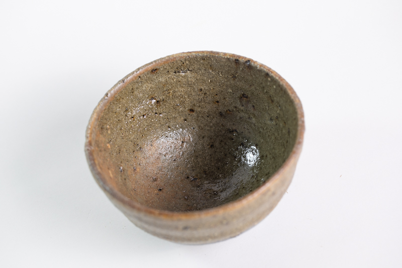 灰釉碗（四海大）N25B106