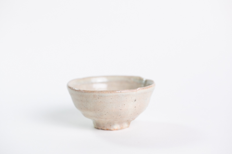 粉引酒吞/杯子（四海大）N25B111