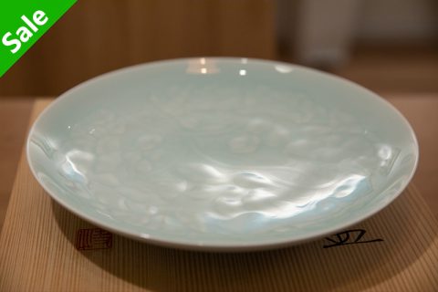 快山窑 青白瓷唐草纹 大皿（塚本快示）