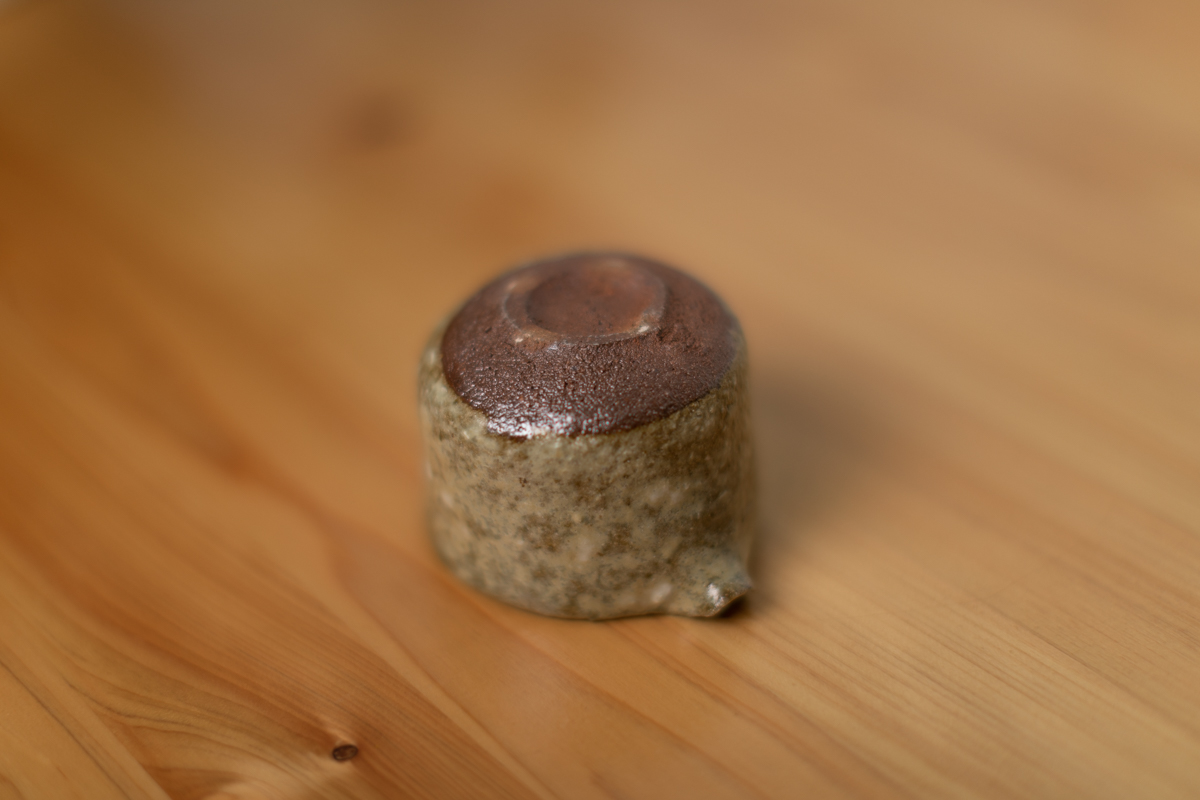 藁灰釉片口（鹤野启司）