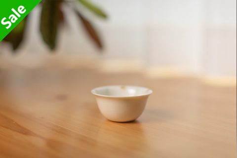 唐彩卧足杯（戴佳威）