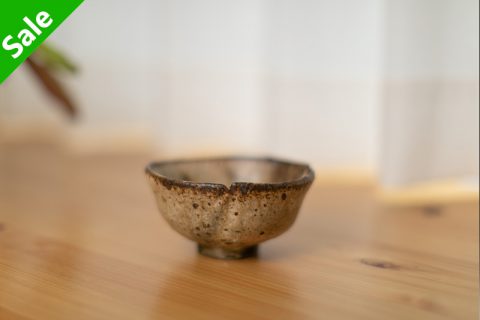 白化妆灰釉碗（鹤野启司）