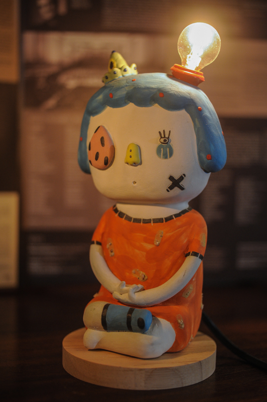 打座女孩灯饰（Earth Republic）N25ER032