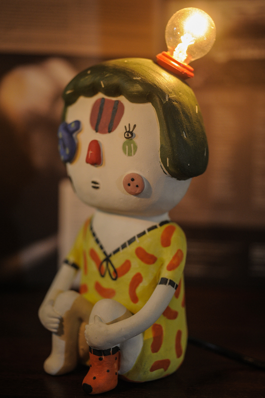 蹲坐女孩灯饰（Earth Republic）N25ER033