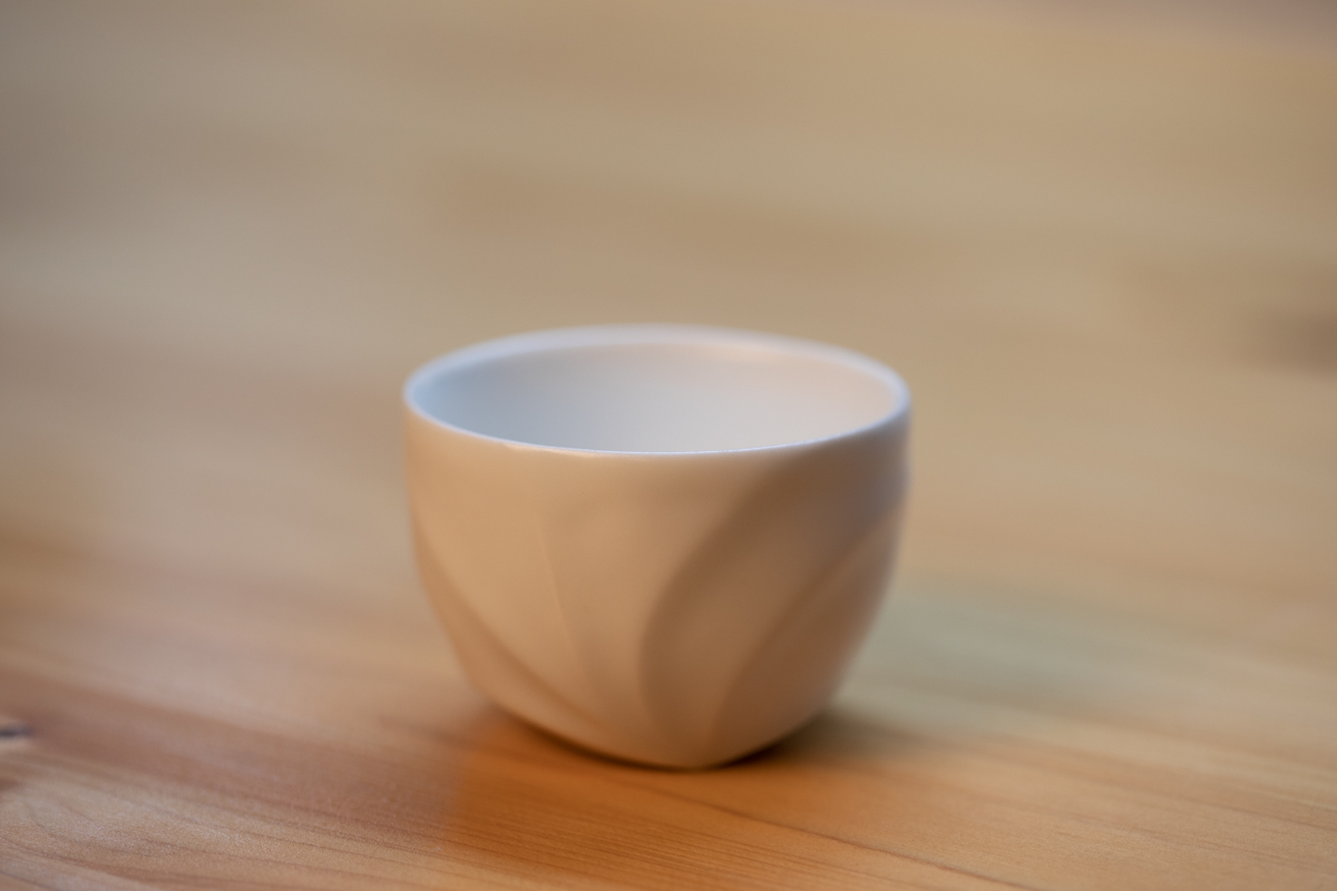 白瓷酒吞 茶杯 附原箱（井仓幸太郎）