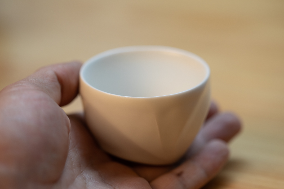 白瓷酒吞 茶杯 附原箱（井仓幸太郎）