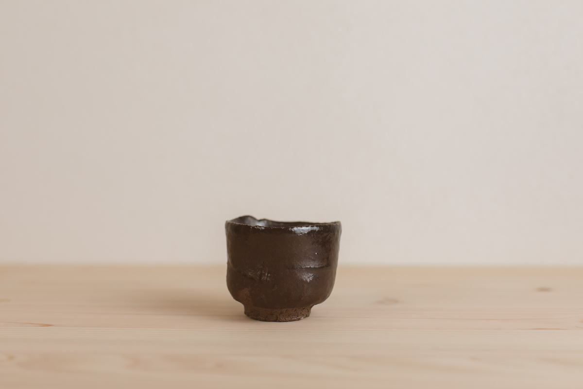 黑釉酒杯 茶杯（芳贺龙一）
