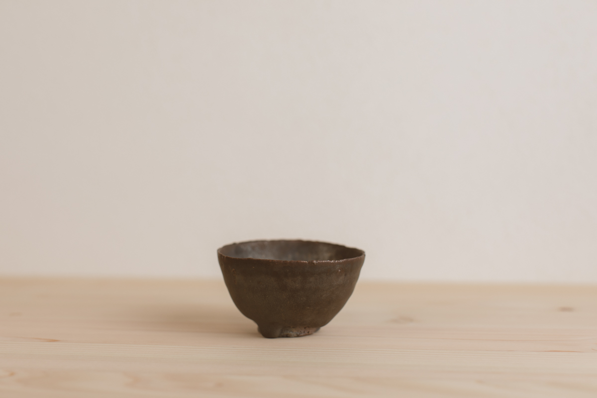 黑釉酒杯 茶杯（芳贺龙一）