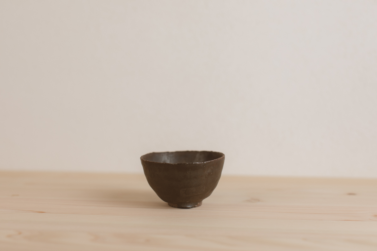 黑釉酒杯 茶杯（芳贺龙一）