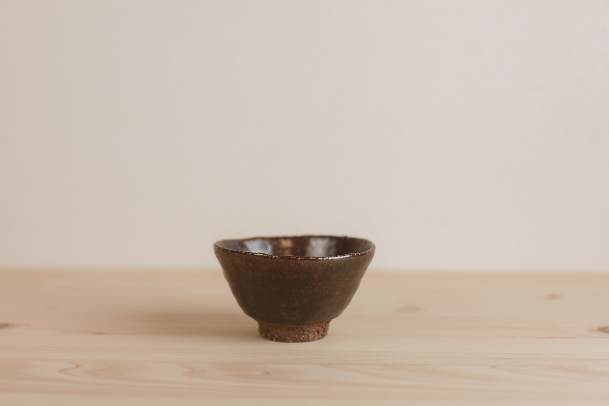 黑釉酒杯 茶杯（芳贺龙一）