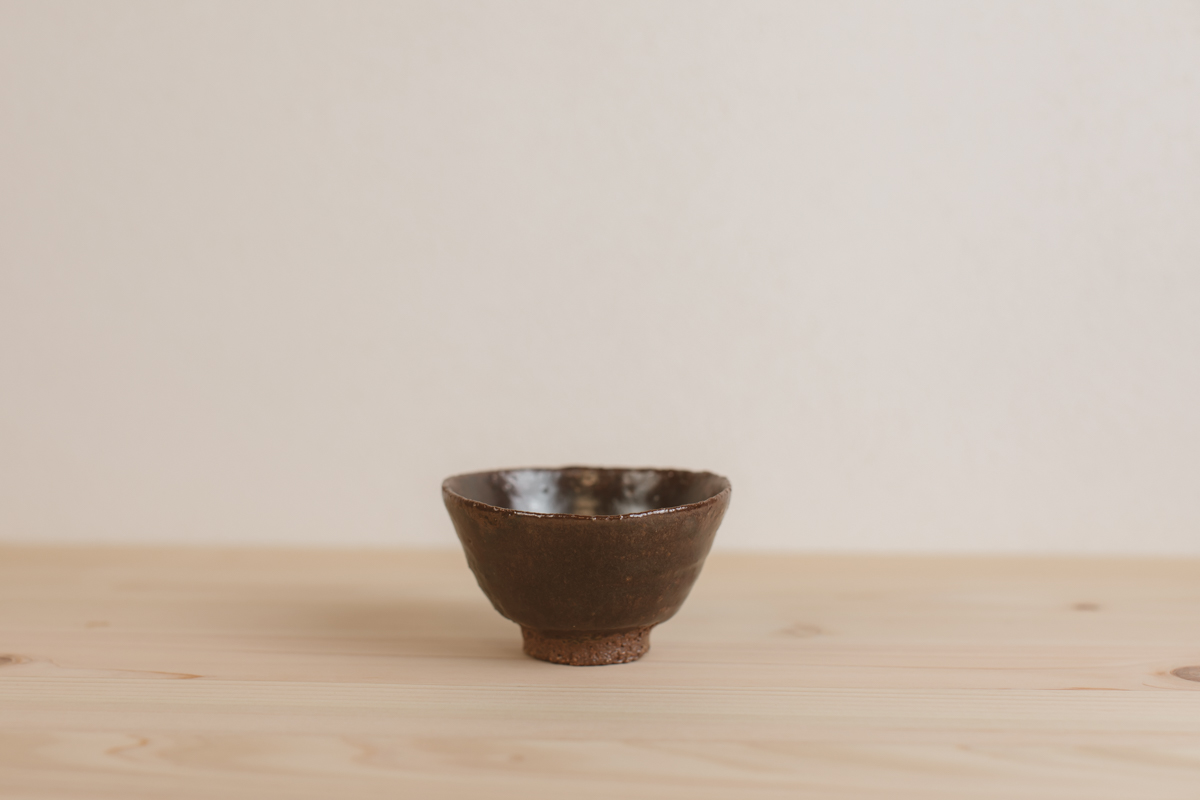 黑釉酒杯 茶杯（芳贺龙一）