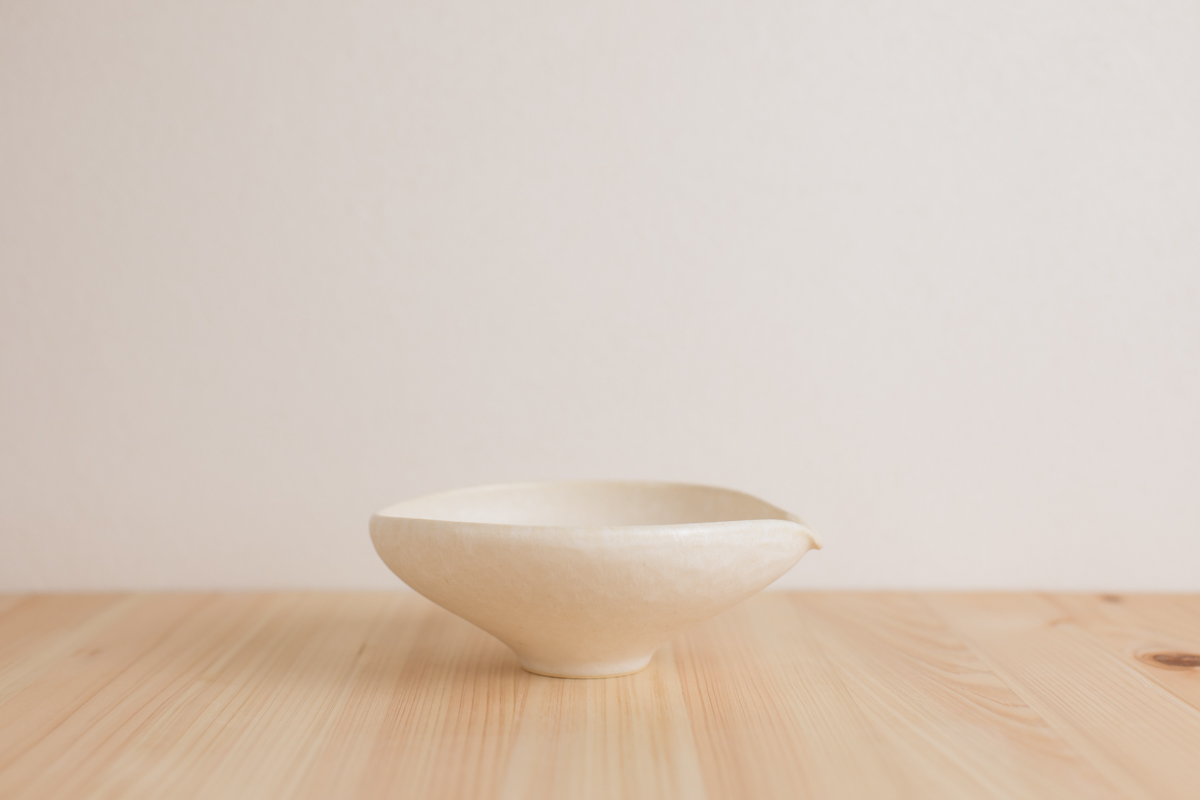 黄白釉低片口（佐野元春）