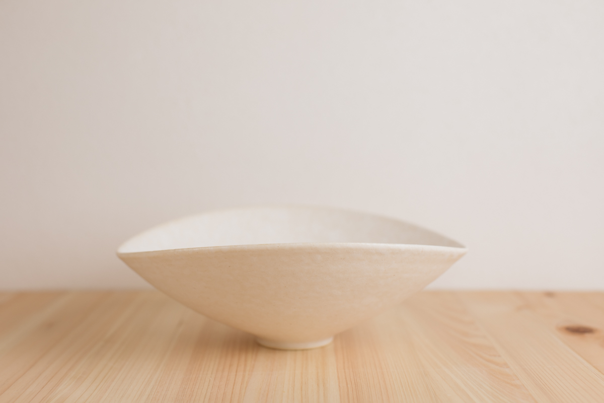 黄白釉弧线大钵（佐野元春）