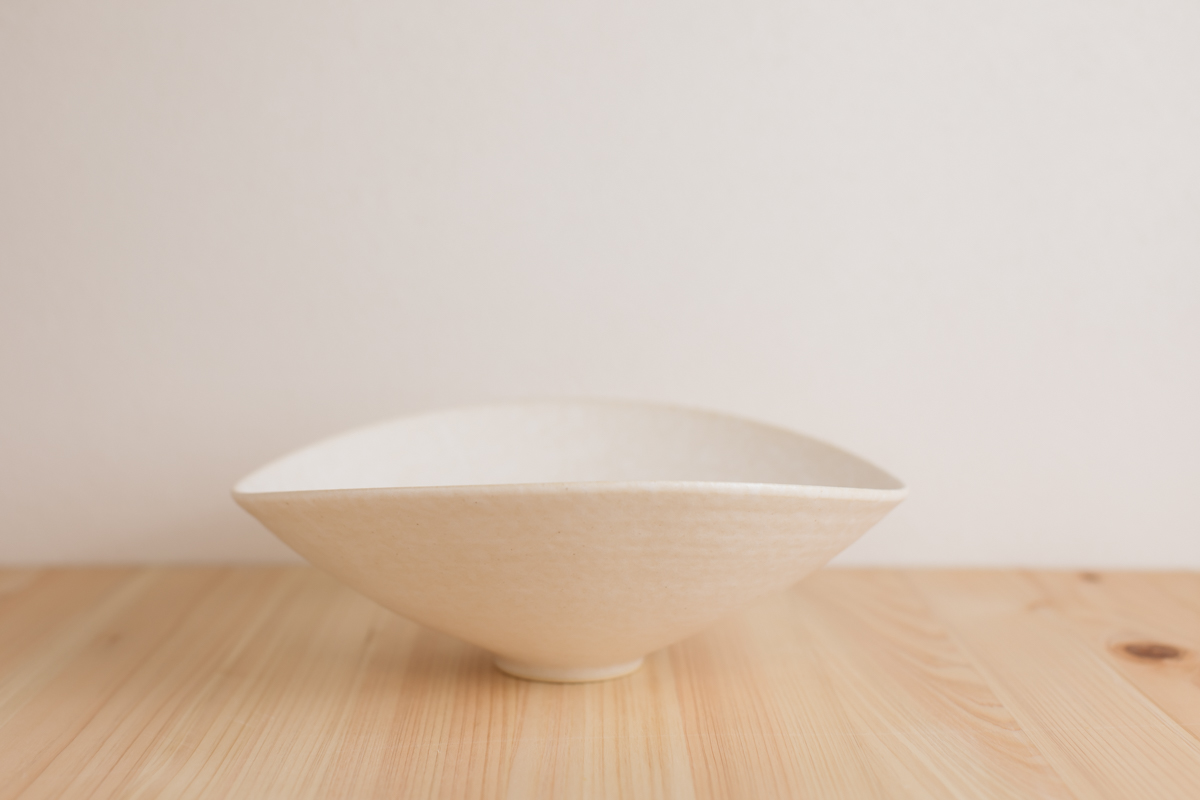 黄白釉弧线大钵（佐野元春）
