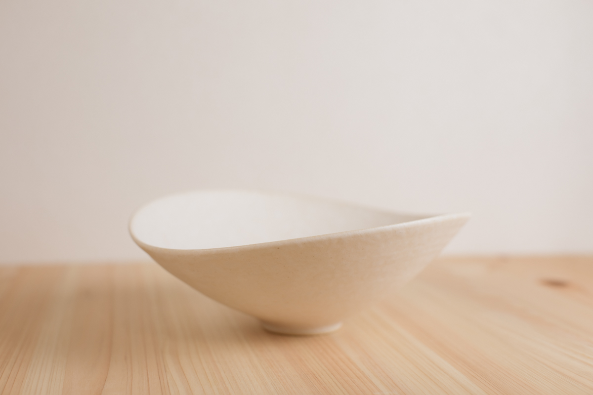 黄白釉弧线大钵（佐野元春）