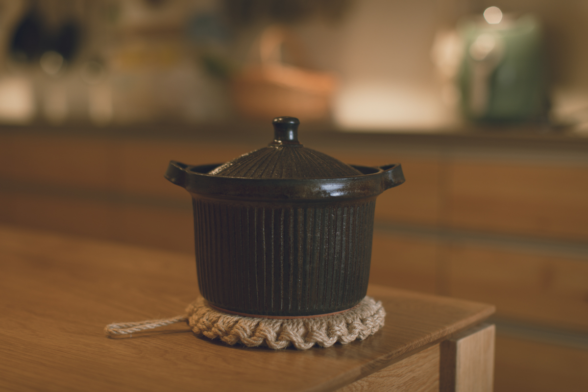 刻线纹青黑釉砂锅 3合（城进）