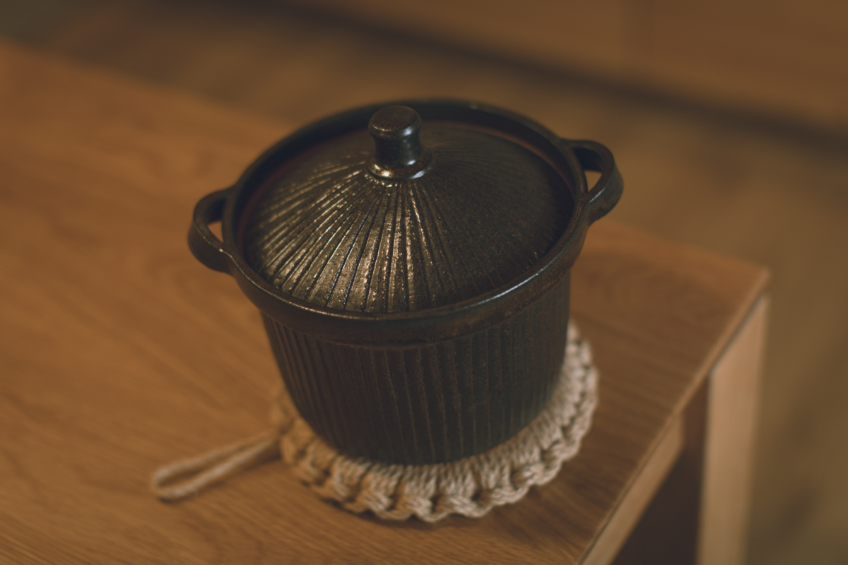 刻线纹青黑釉砂锅 3合（城进）