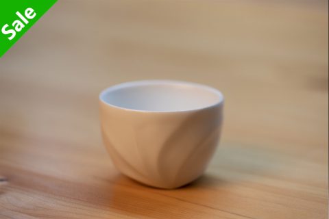 白瓷酒吞 茶杯 附原箱（井仓幸太郎）