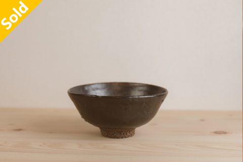 黑釉碗（芳贺龙一）