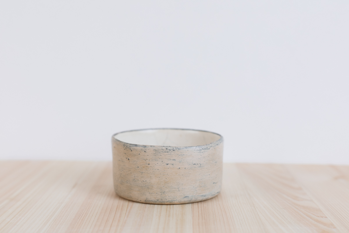 漆面筒形碗 浅咖（川原幸子）