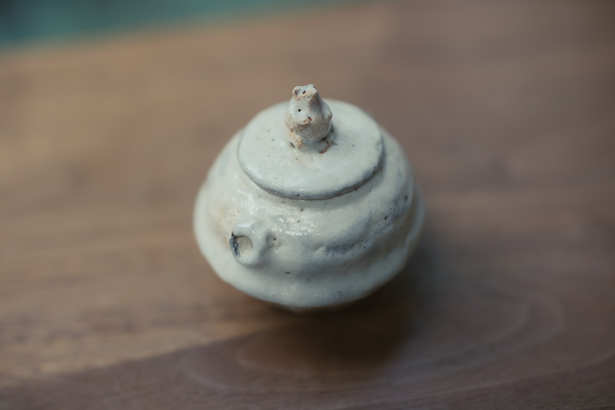 手捻狸 香盒 原箱附（笹岡春山）