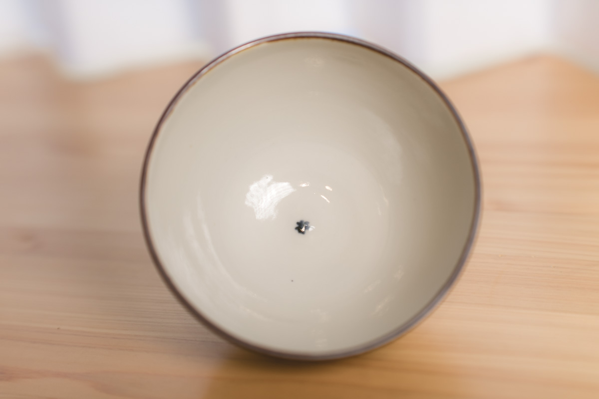 色绘花纹饭碗（志村和晃）