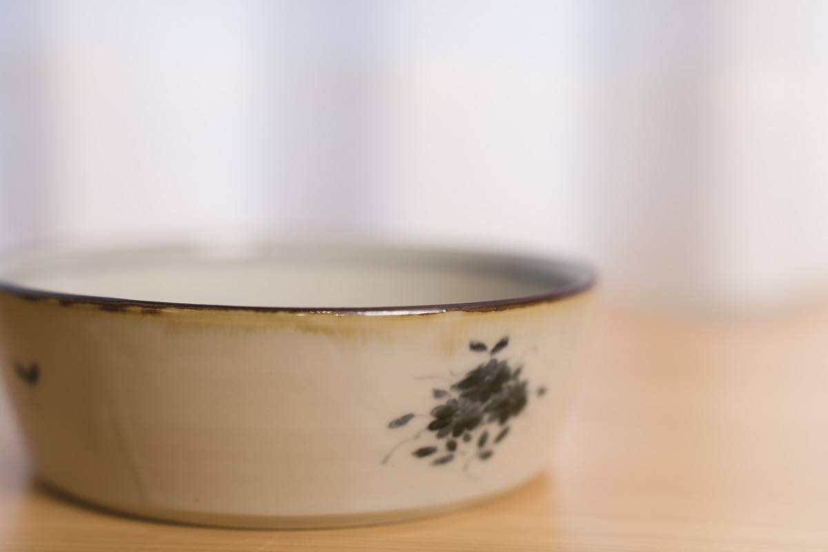 染付花草纹切立5寸钵（志村和晃）