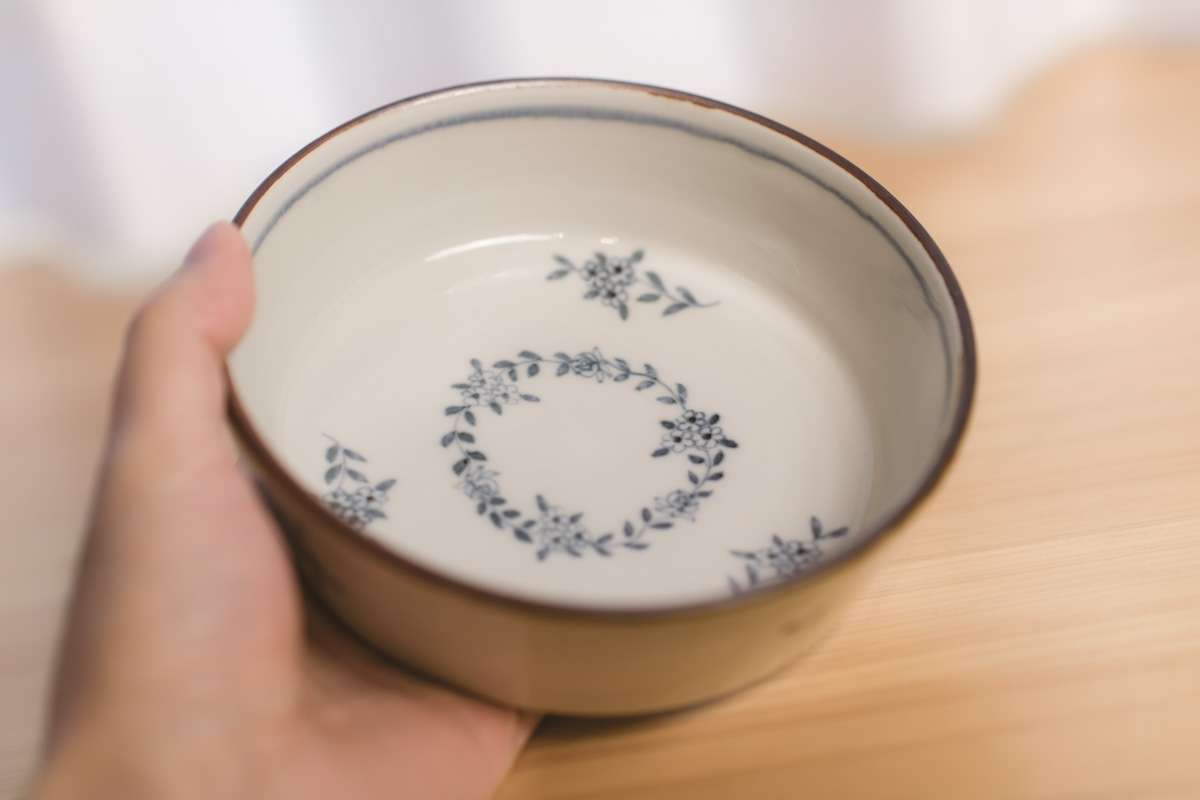 染付花草纹切立5寸钵（志村和晃）