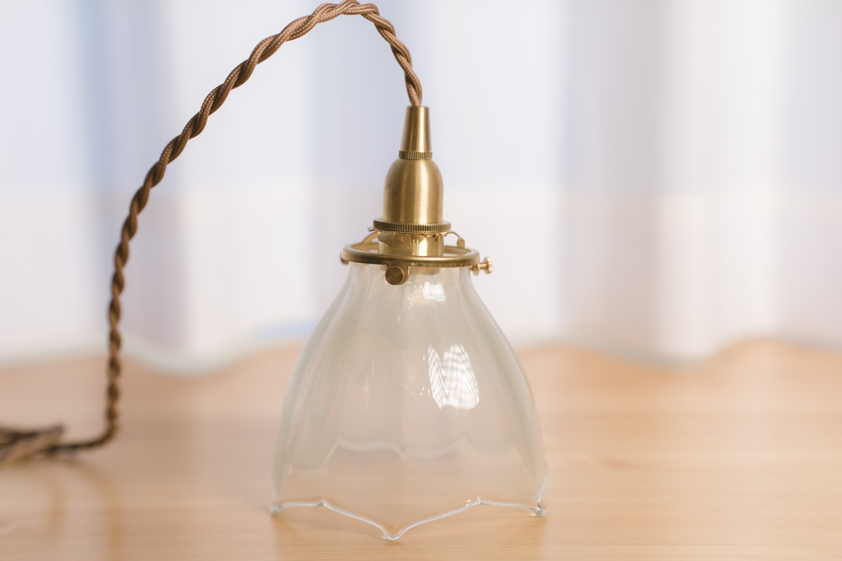 手作着色玻璃吊灯（花冈央）