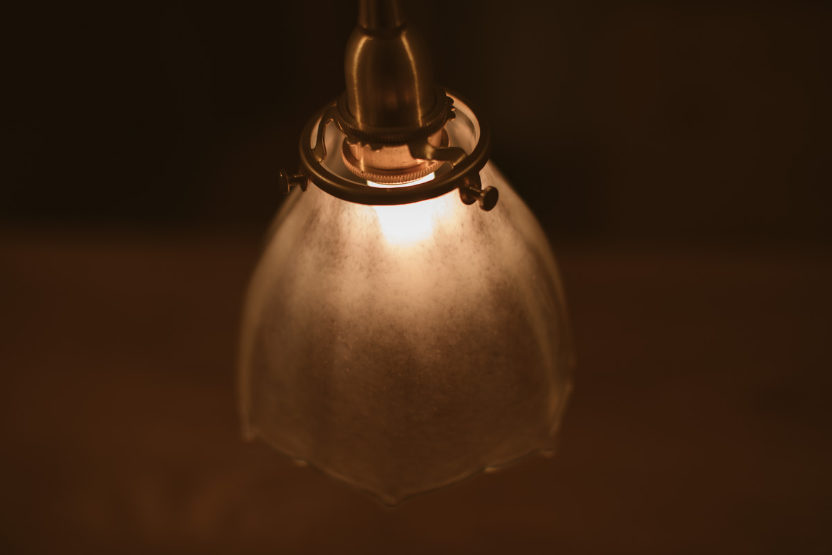 手作着色玻璃吊灯（花冈央）