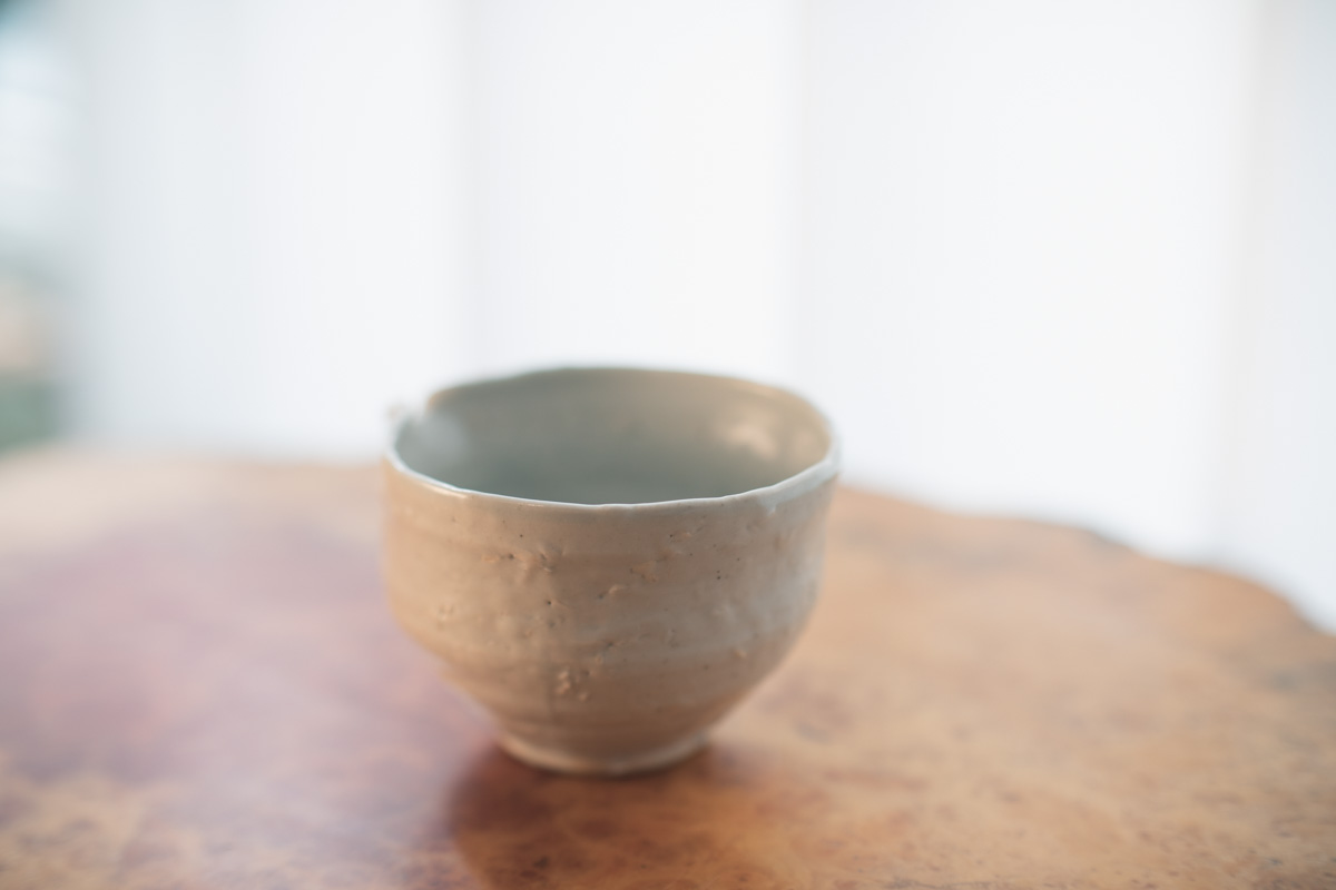 白釉片口（高田谷将宏）