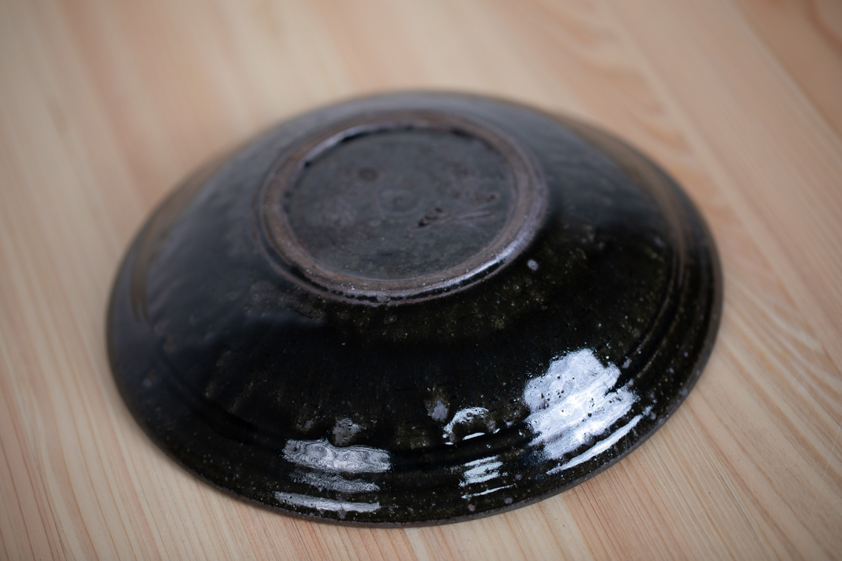 黑釉7寸浅皿(山本泰三)