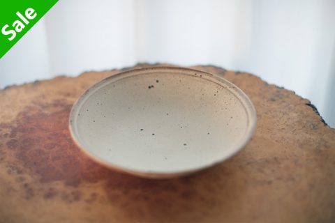 黄粉引7寸皿（山本泰三）