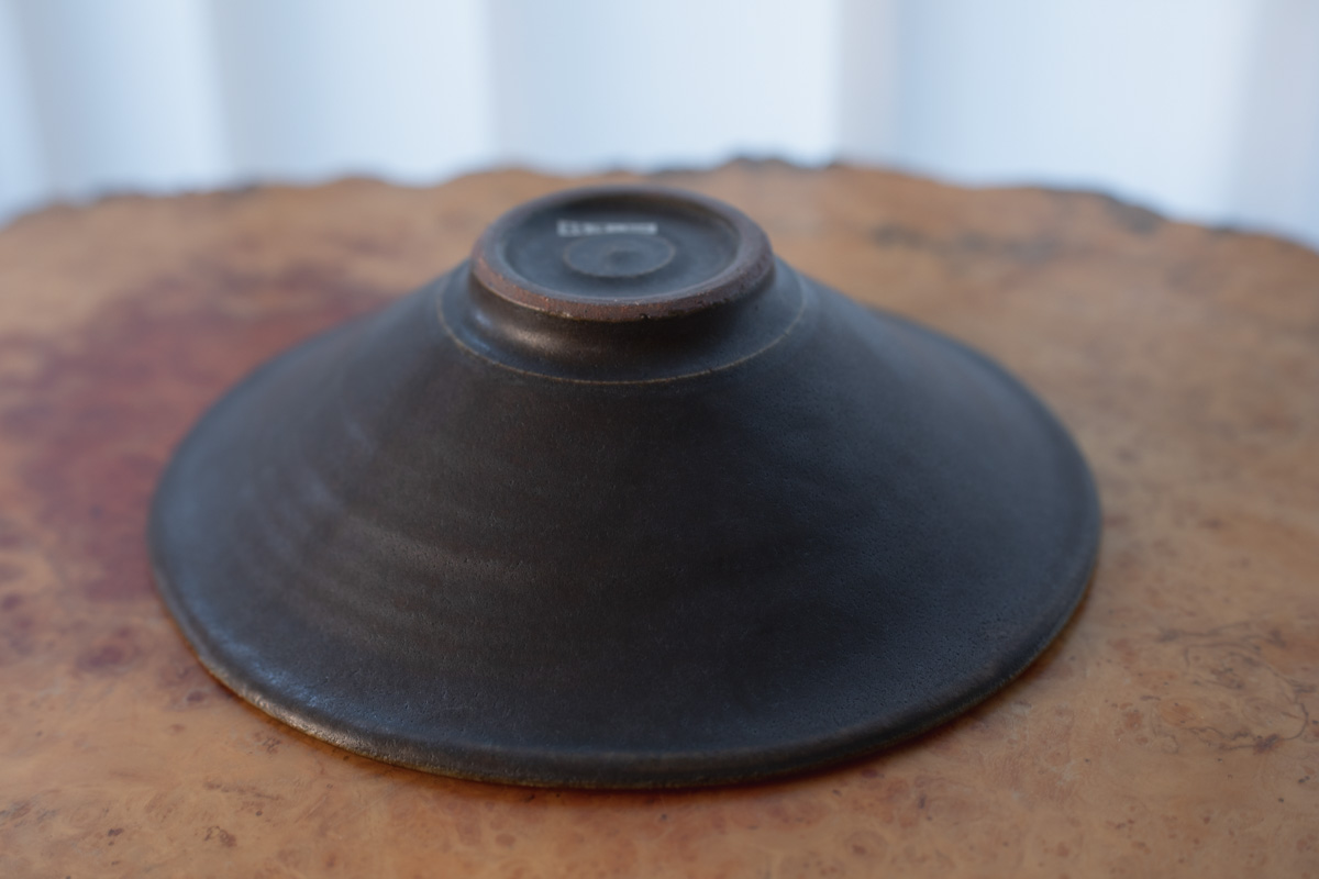 黑釉牵牛花钵 大（古谷浩一）