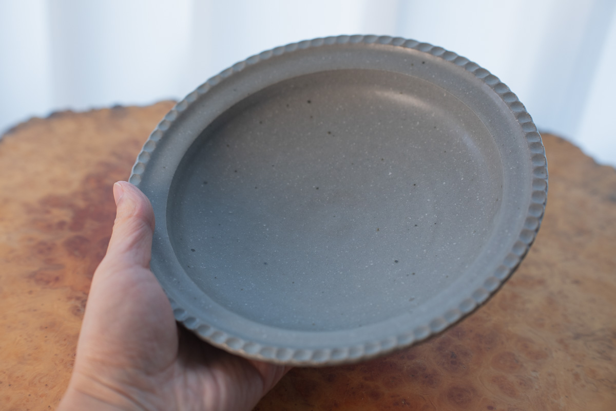 青灰釉折边钵（古谷浩一）