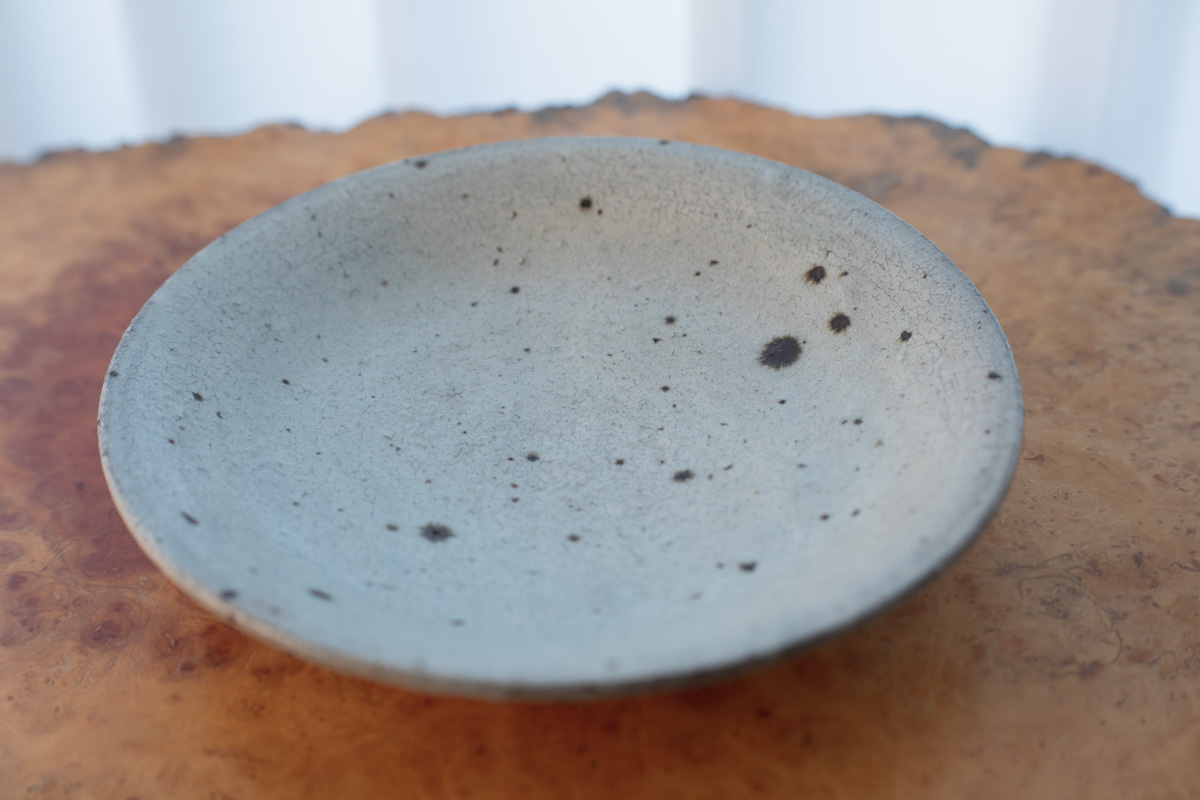 粉引大皿（铃木健史）