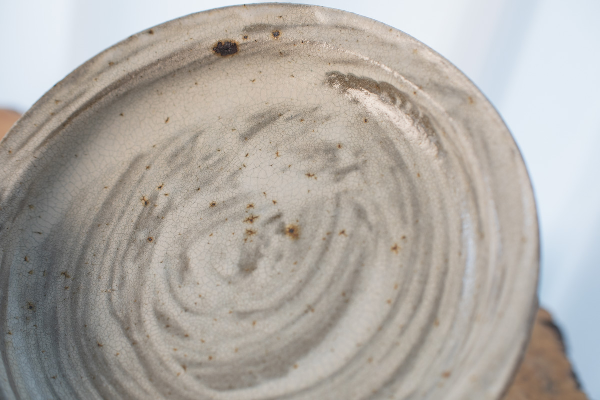 刷毛目浅皿（坪井俊宪）