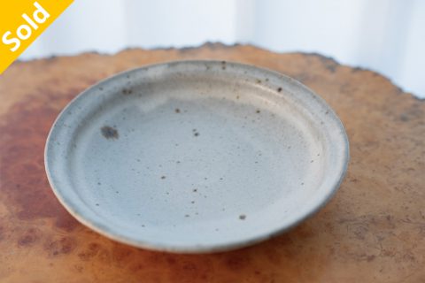 刷毛目浅皿（坪井俊宪）