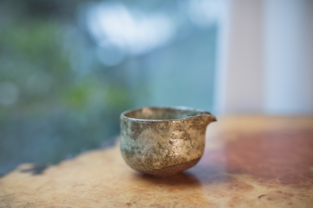 藁灰釉片口（鹤野启司）